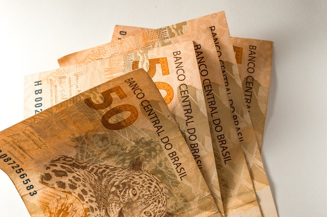 Caixa aposta em microcrédito no Brasil 